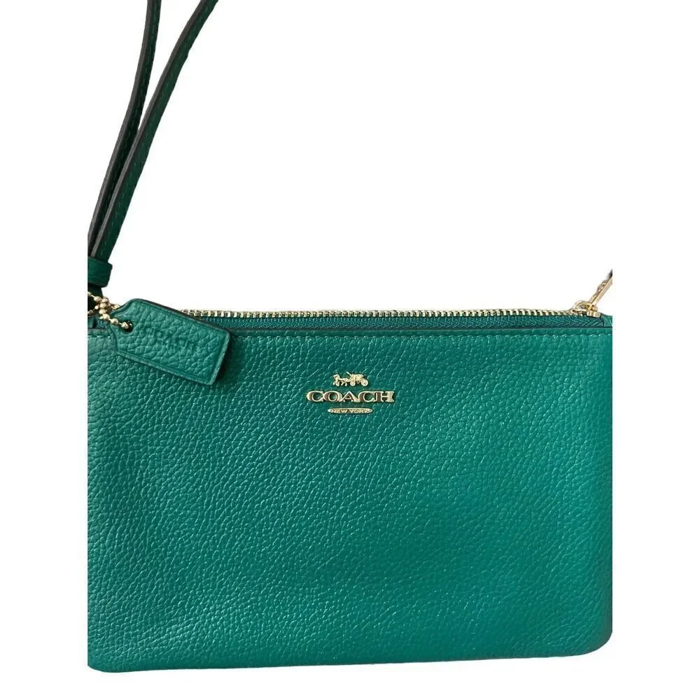 Coach Women's Green Solid Pebbled Leather Wrist Strap Zip Top Closure Wrislet